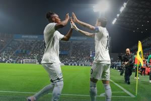5连胜+3分领跑!拉齐奥6-2十人萨索洛 扎卡尼1射2传蓝鹰两度失点
